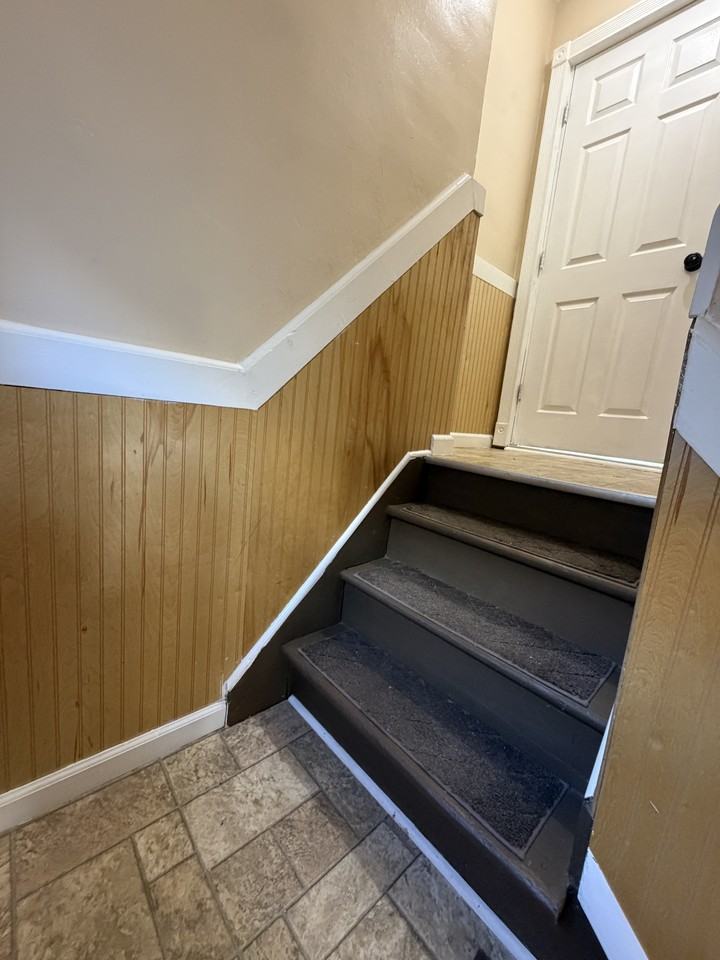 347 Willow Ave - Photo 2 of 13
