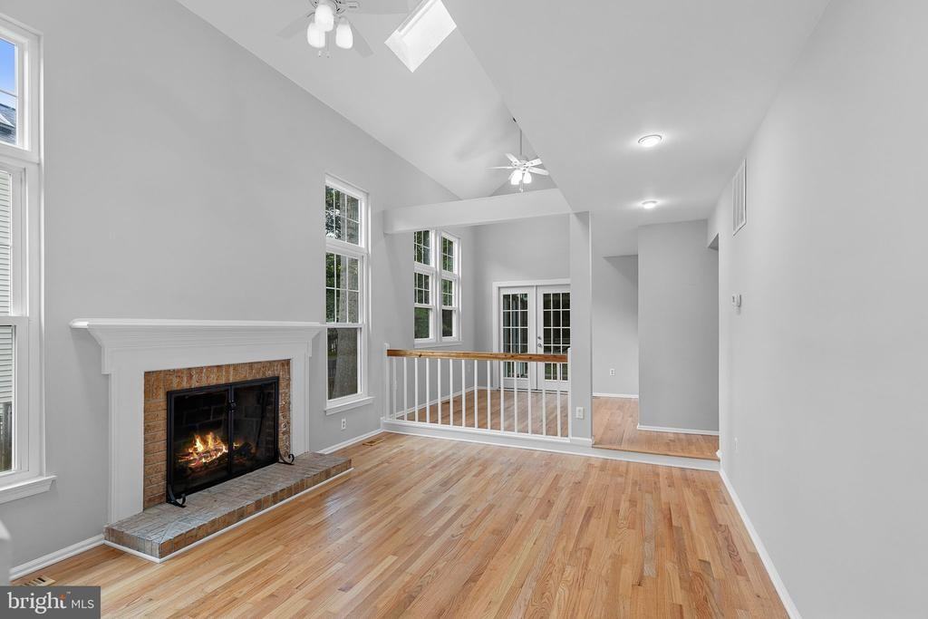 3116 Fennegan Ct - Photo 4 of 38