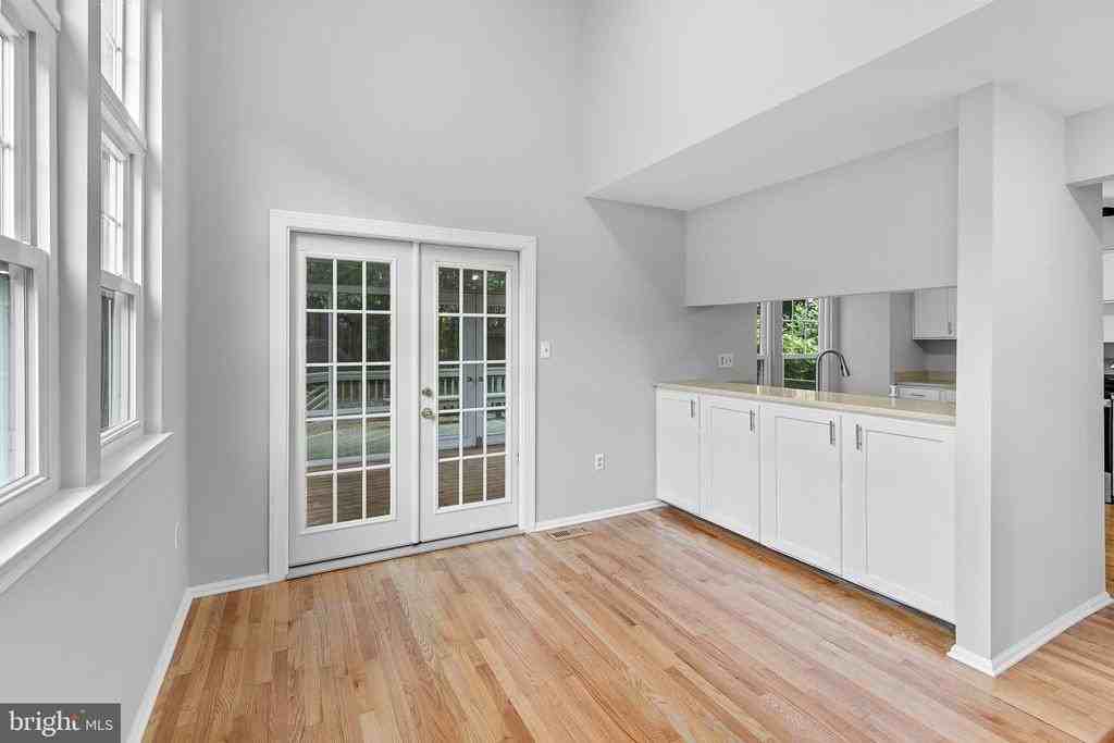 3116 Fennegan Ct - Photo 7 of 38