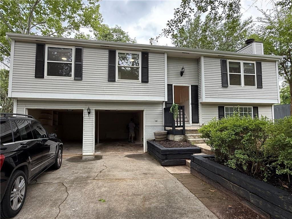 10415 Plantation Bridge Dr - Photo 2 of 31