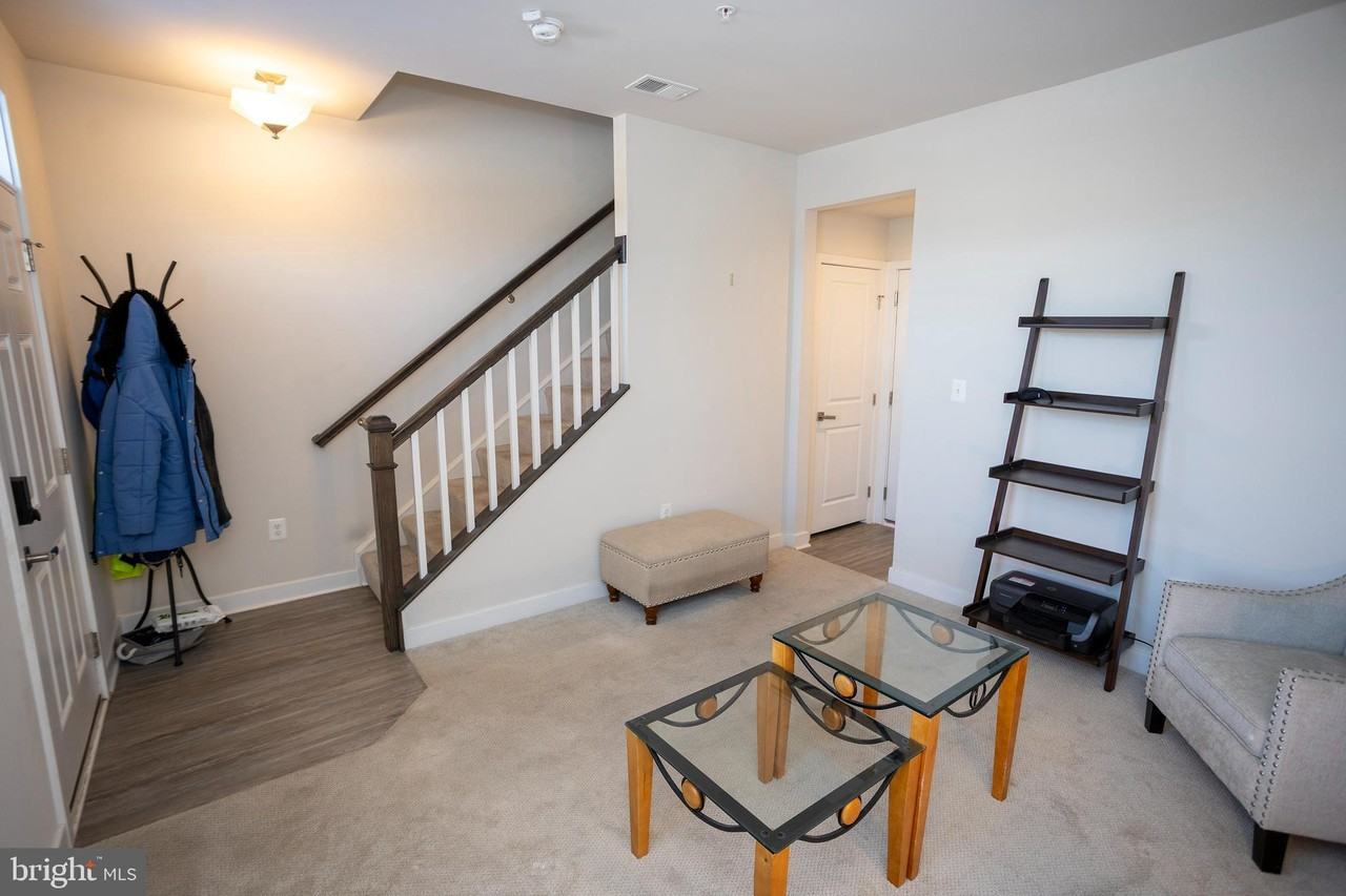 9926 New Pointe Dr - Photo 2 of 32