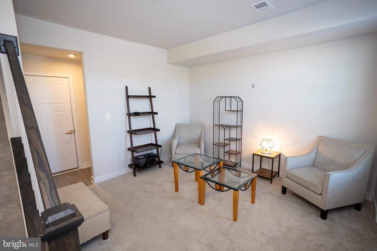 9926 New Pointe Dr - Photo 3 of 32