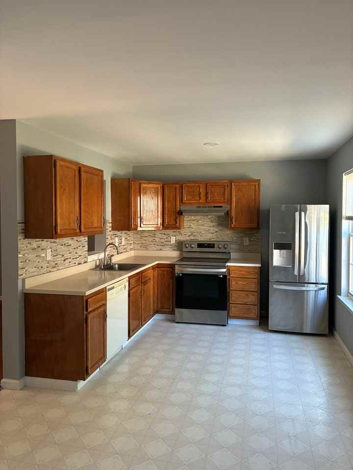 17-4 Cranberry Rdg - Photo 2 of 13