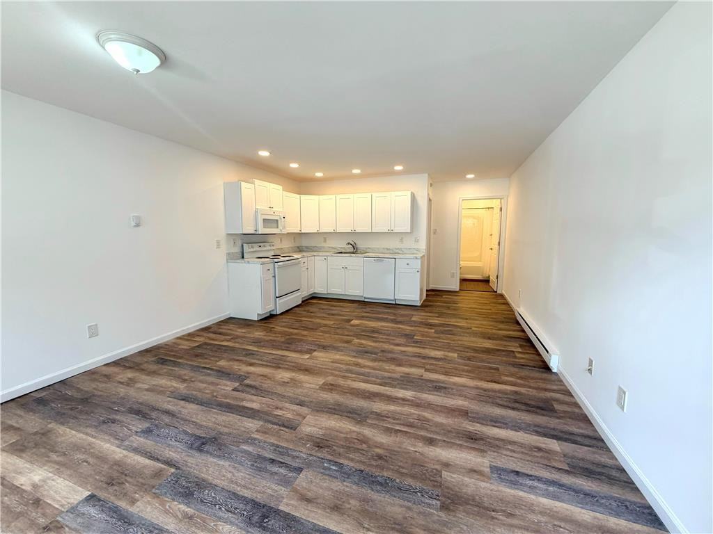 811 Itaska St - Photo 4 of 15