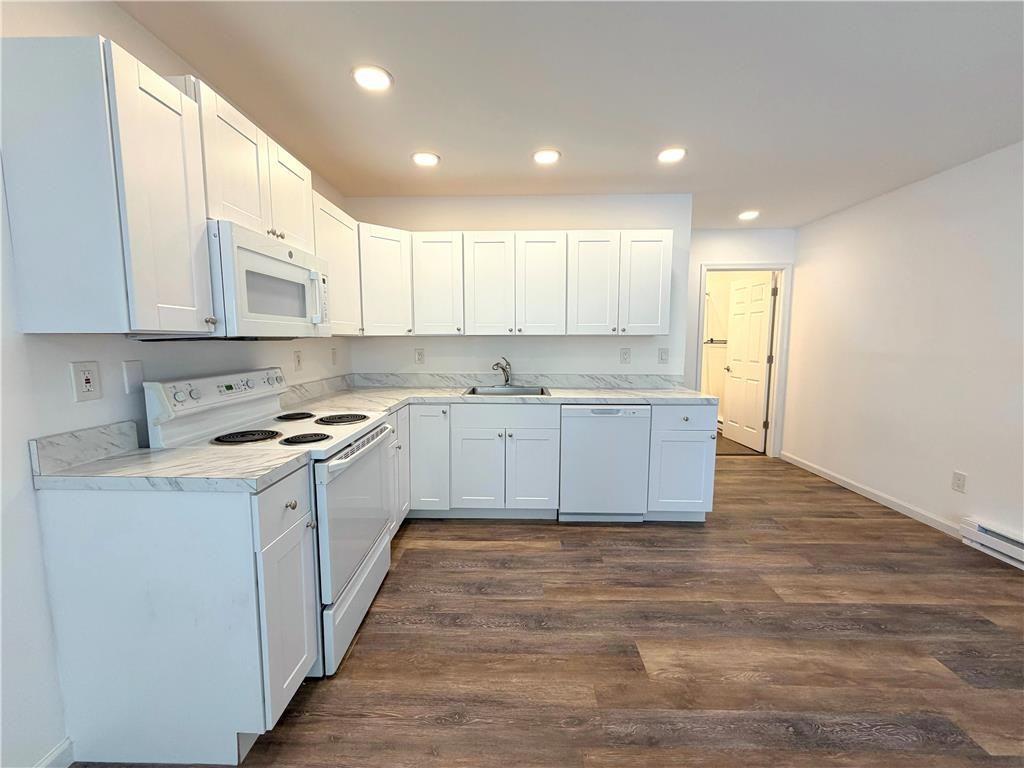 811 Itaska St - Photo 6 of 15