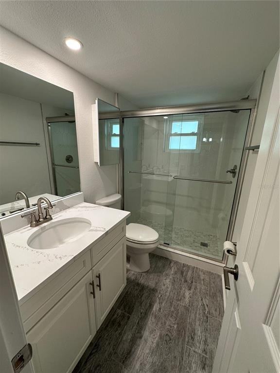 4700 Cove Cir ##107 - Photo 5 of 28