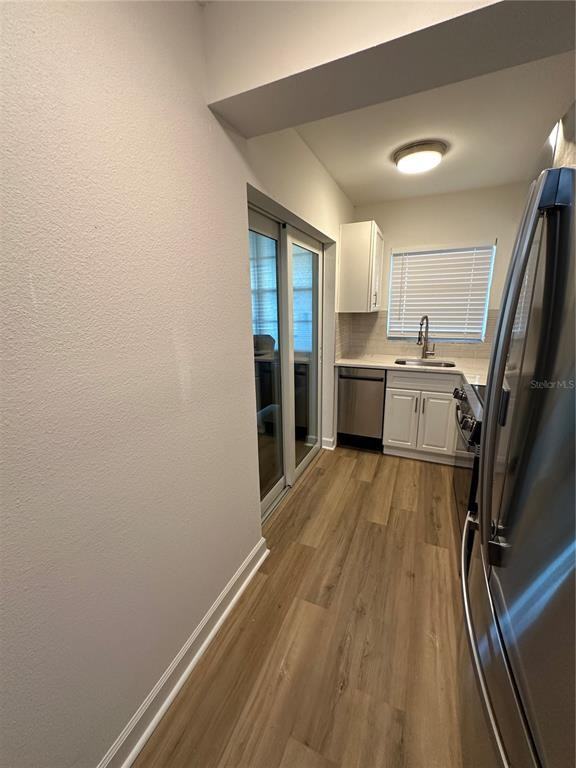 4700 Cove Cir ##107 - Photo 6 of 28