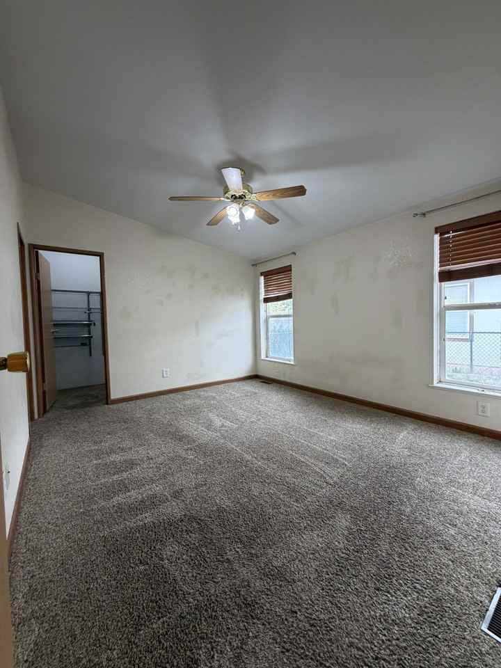 1954 Franklin St #1 - Photo 5 of 11