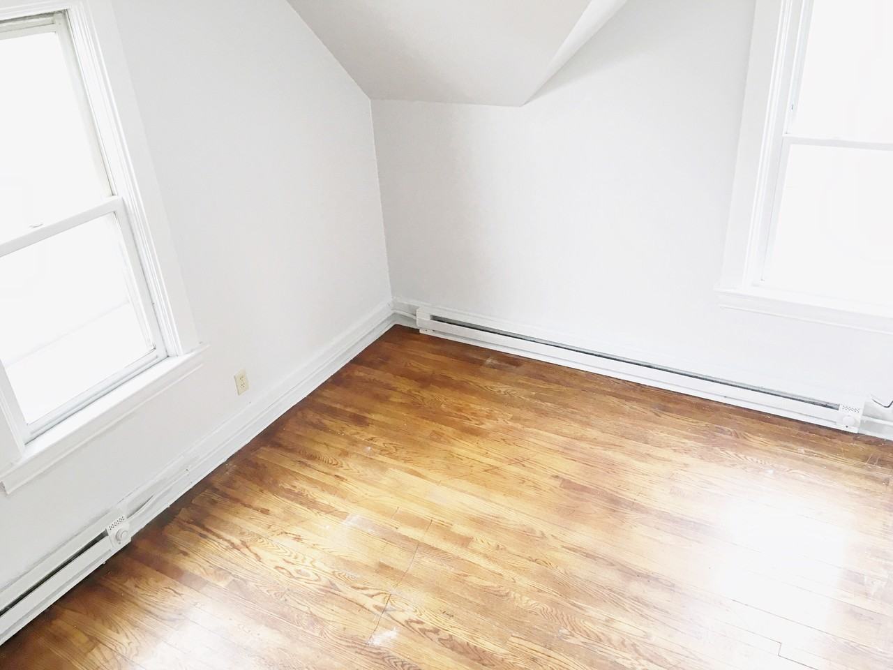 1223 Rice St #2 - Photo 4 of 8