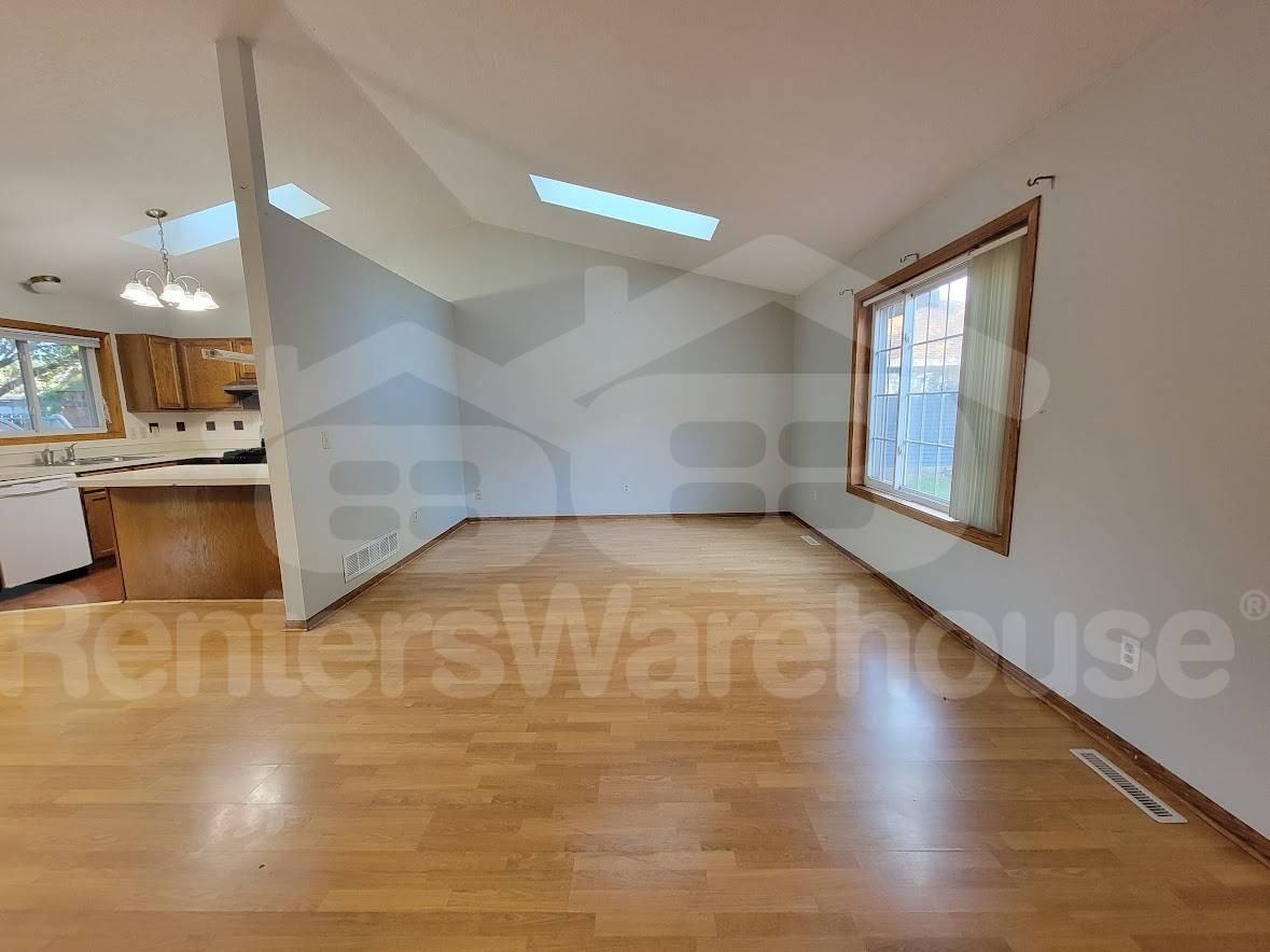 6028 68th Ave N - Photo 6 of 24