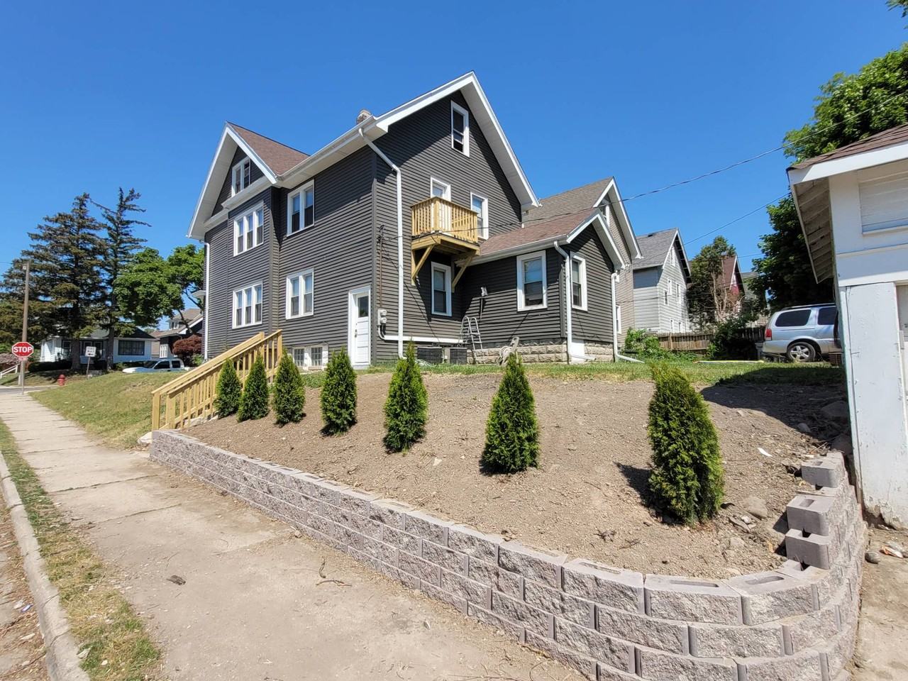 1202B N 46th St #1202B - Photo 5 of 5