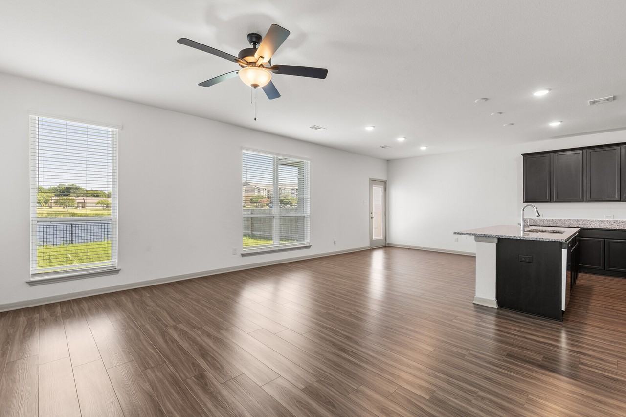 1504 Elise Ave #1 - Photo 3 of 10