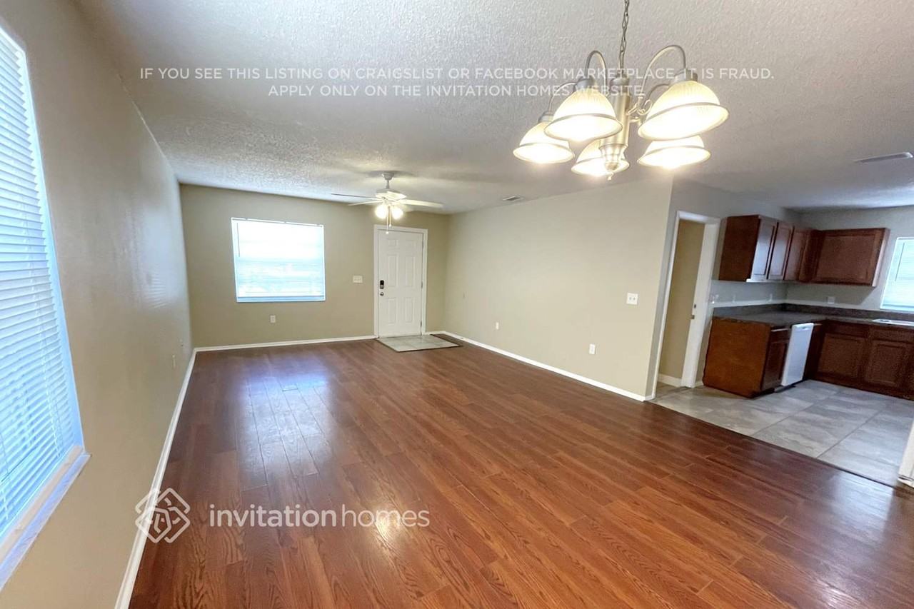 2001 E Giddens Ave - Photo 6 of 23