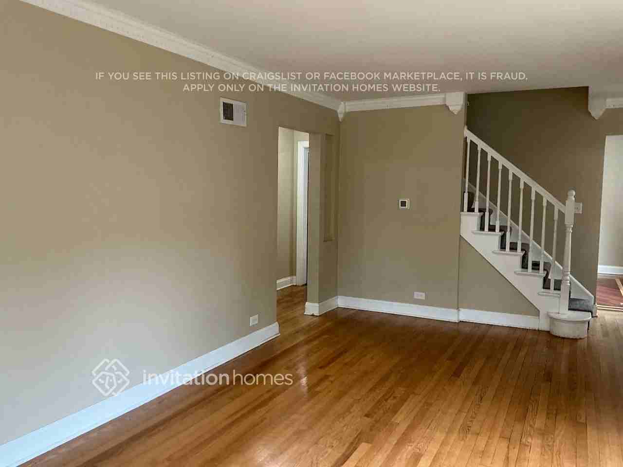 9852 Schiller Blvd - Photo 2 of 15