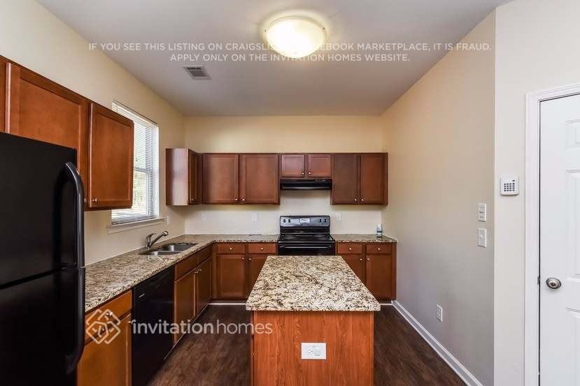 3467 Rosebud Park Dr - Photo 7 of 25