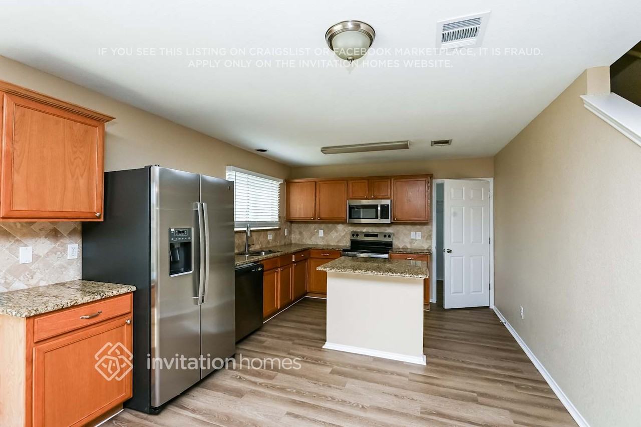 7160 Little Mohican Dr - Photo 6 of 16