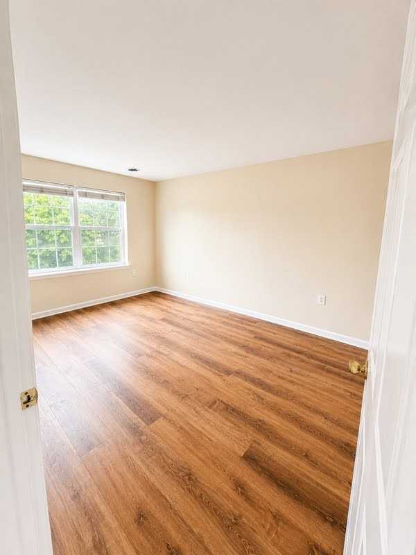 3496 Linden StreetUpper #3496UPPER - Photo 7 of 8