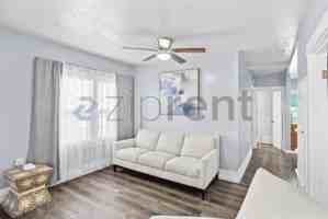featured image of 5915 Avenal Ave #5915