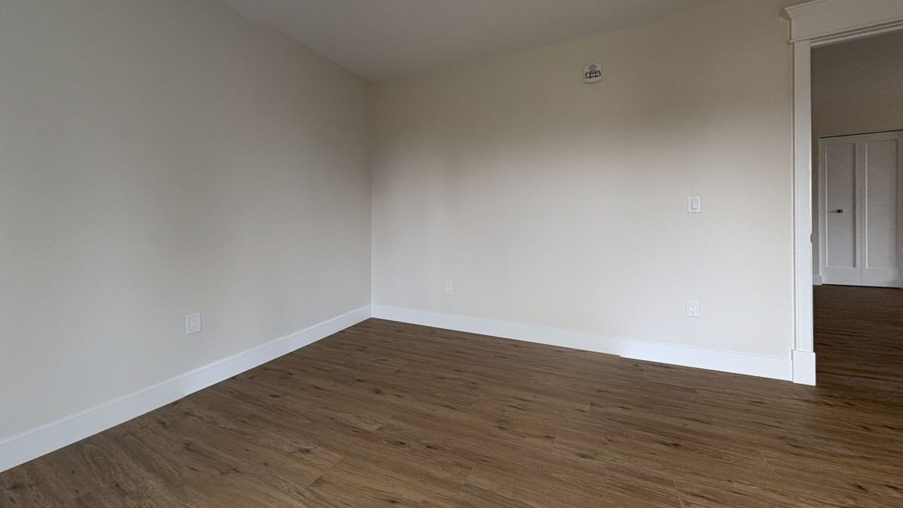 2654 Old Montreal Rd - Photo 3 of 9