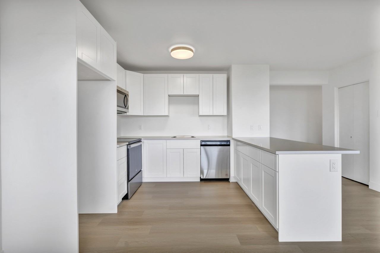 491 9th Ave #1 - Photo 2 of 28