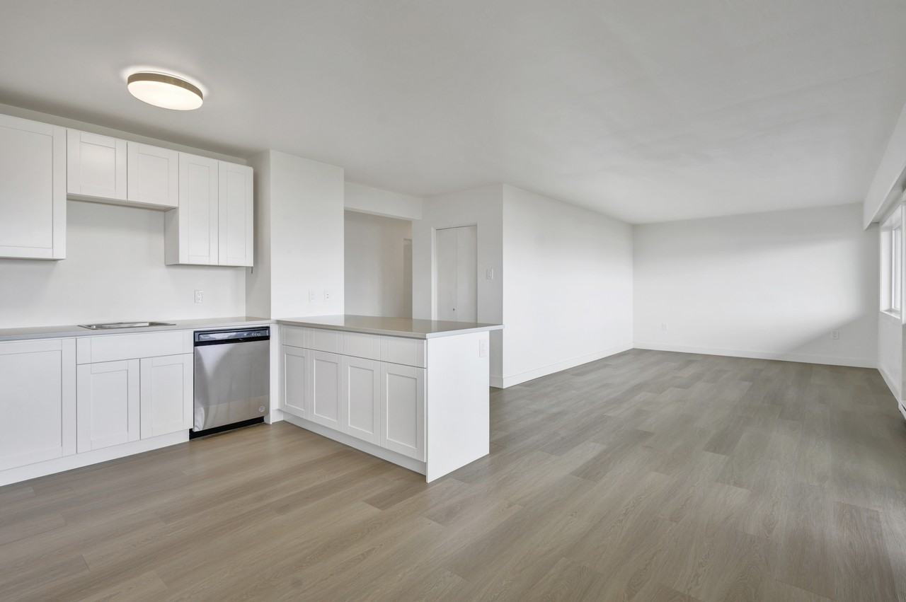 491 9th Ave #1 - Photo 3 of 28