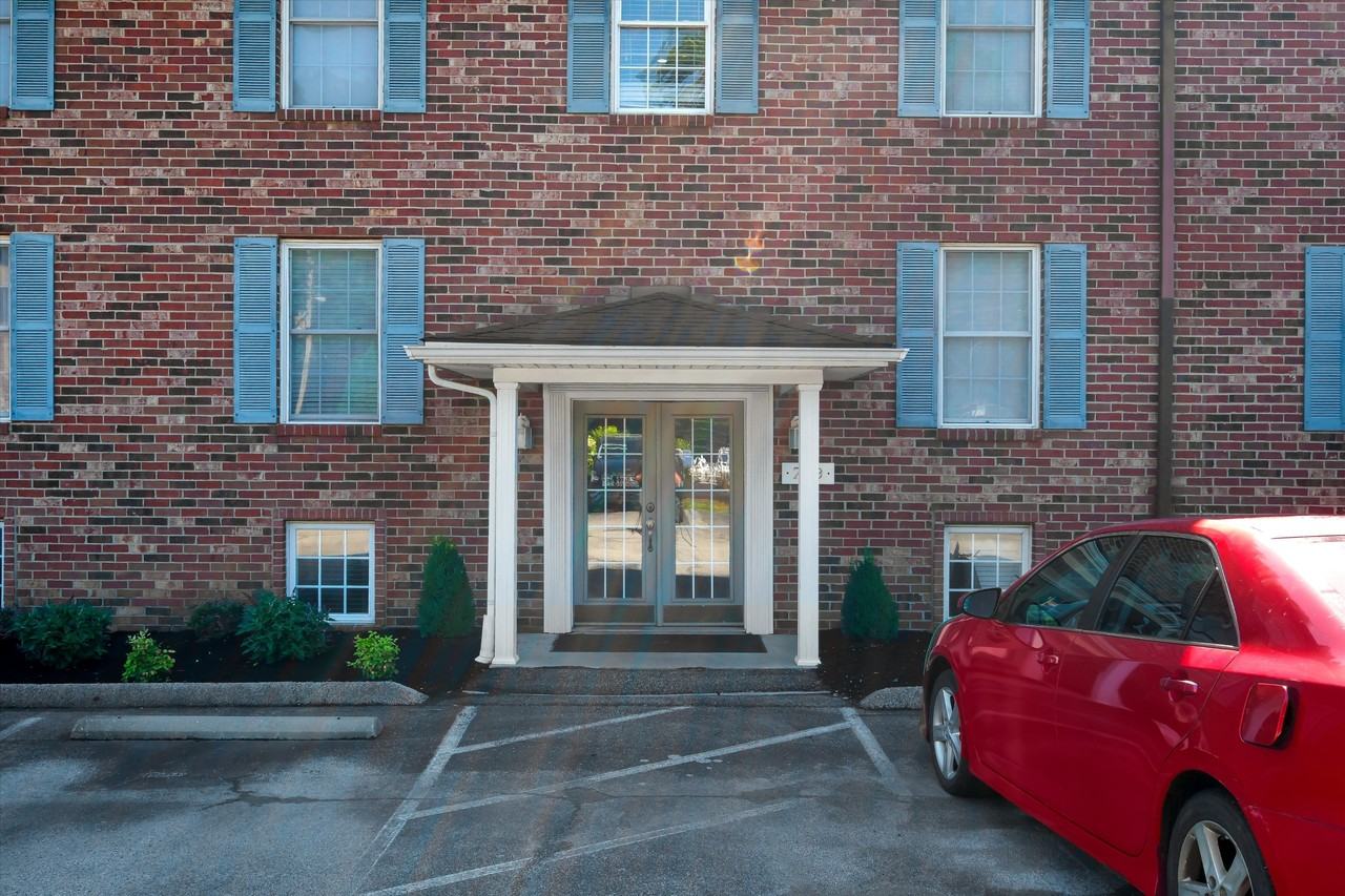 739 N Hite Ave #1 - Photo 3 of 42