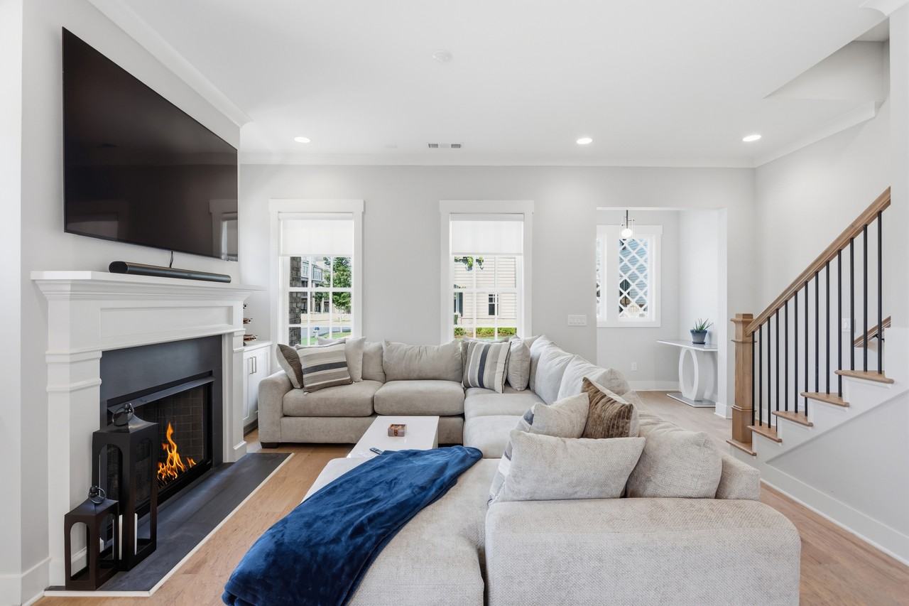 1000 Fendley St #1 - Photo 4 of 31