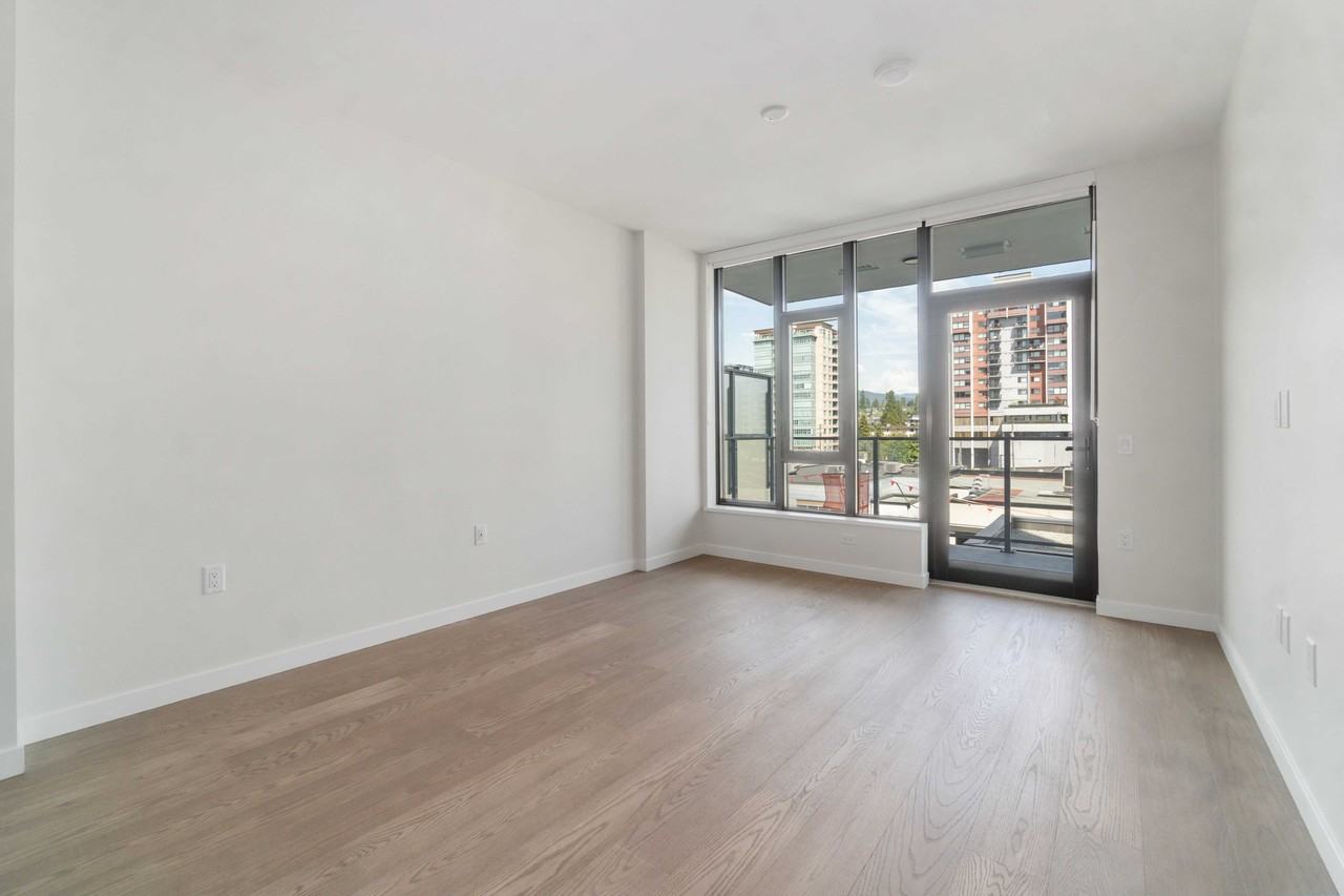 128 15th Street West #D260 - Photo 4 of 25