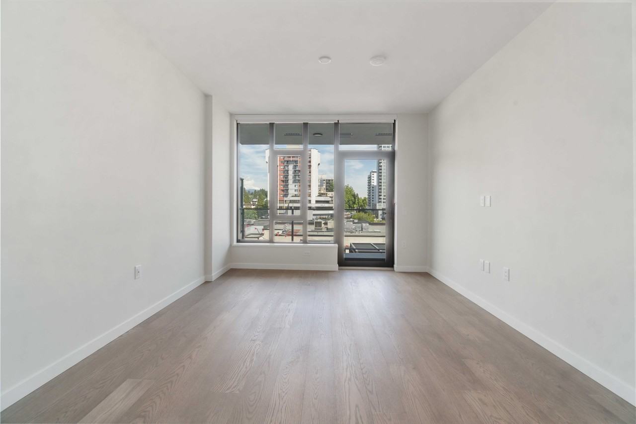 128 15th Street West #D260 - Photo 5 of 25