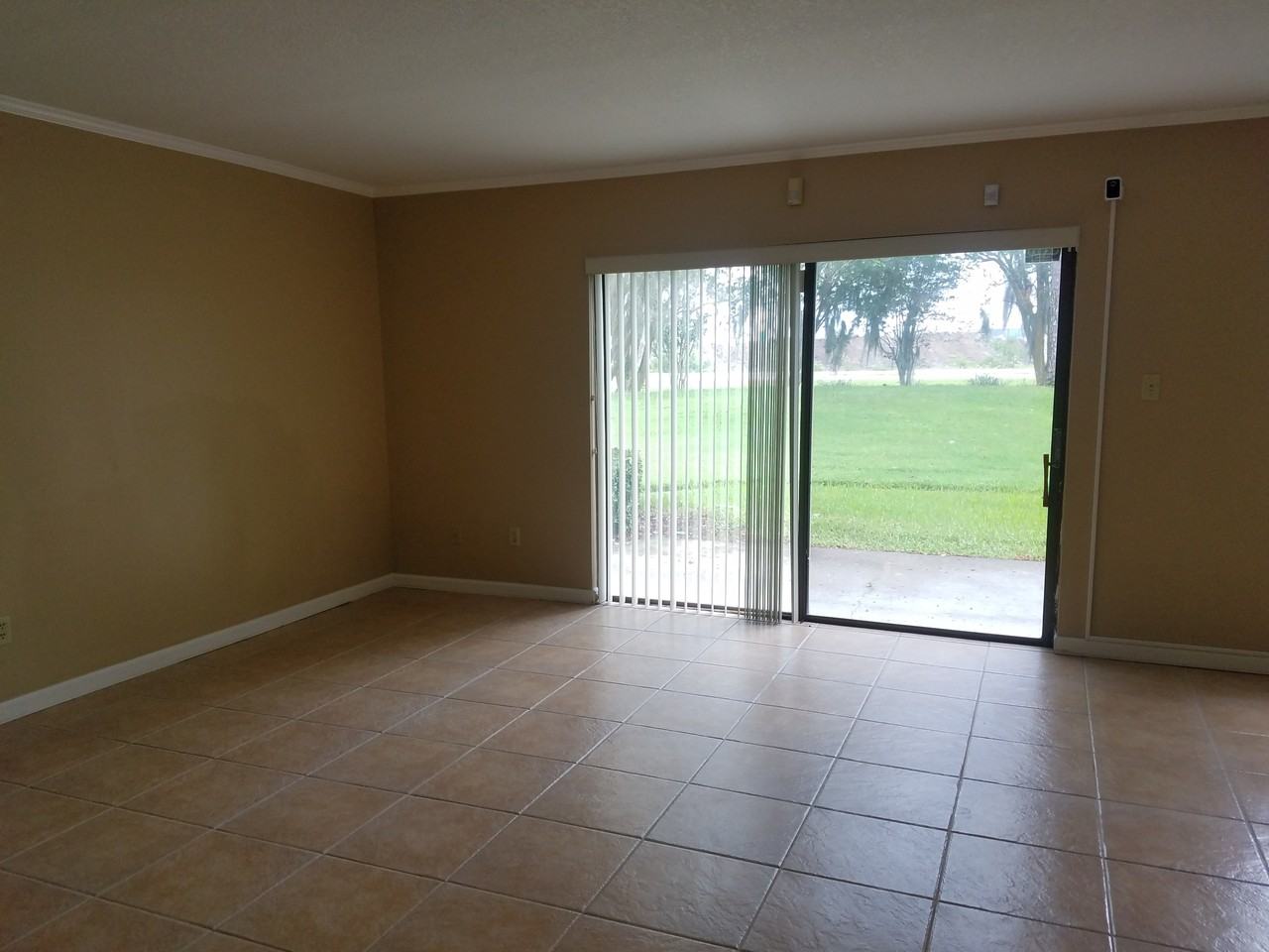 5421 Vineland Rd #1 - Photo 5 of 13