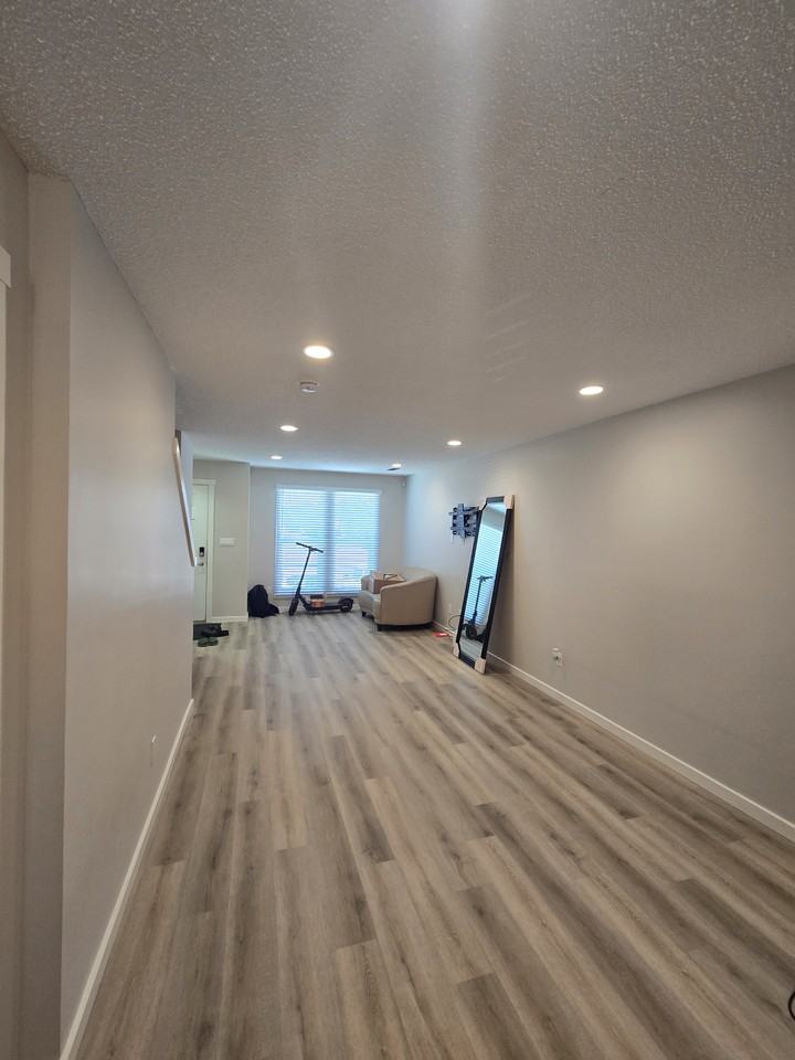 2400 Ravenswood View Southeast 1512 - Photo 3 of 16