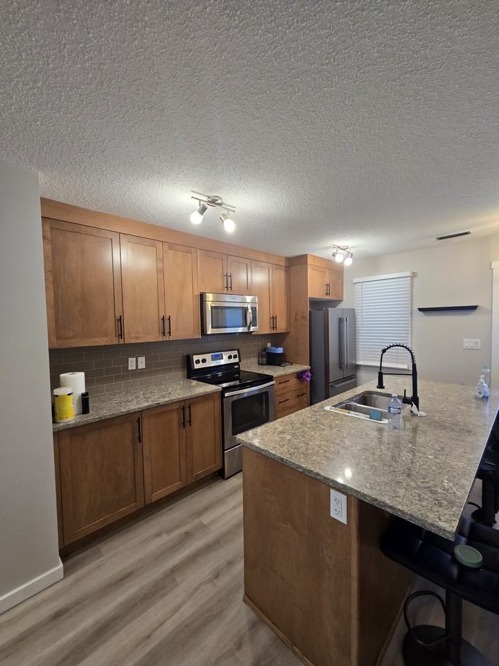 2400 Ravenswood View Southeast 1512 - Photo 5 of 16