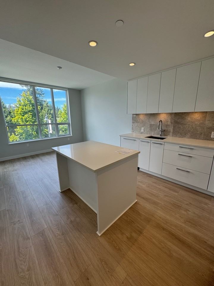 West Wind 303 - Photo 4 of 14