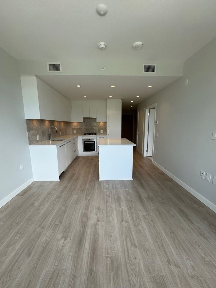 West Wind 303 - Photo 5 of 14