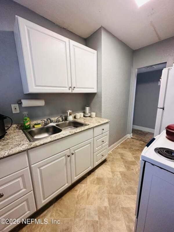 5238 San Juan Ave - Photo 4 of 6