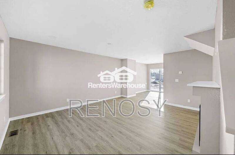 102 E Sycamore St - Photo 4 of 25