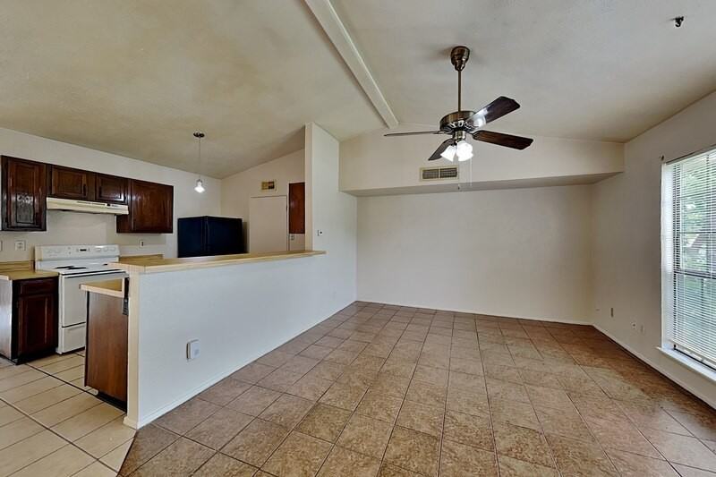 7313 Pineberry Rd - Photo 3 of 19