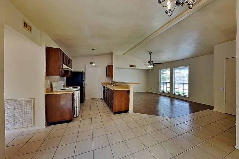 7313 Pineberry Rd - Photo 4 of 19