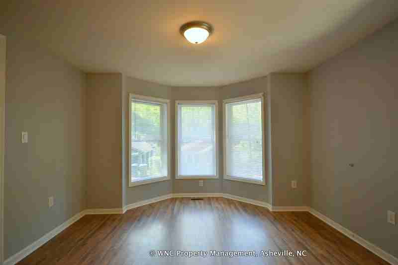 43 Boyd Ave - Photo 2 of 15