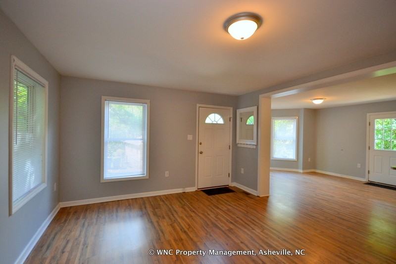 43 Boyd Ave - Photo 3 of 15