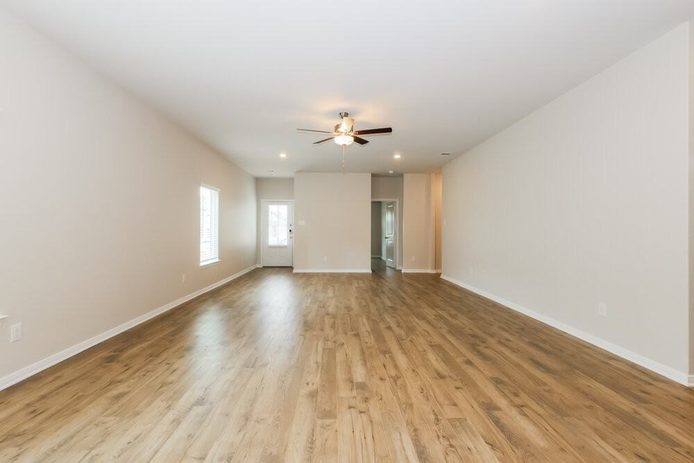 15648 Plum Brook Dr - Photo 6 of 24