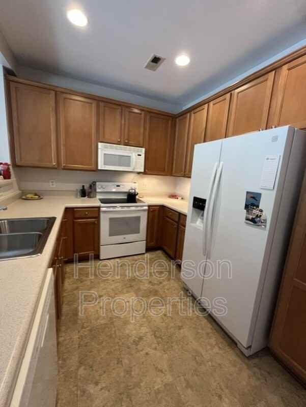 14929 Scothurst Ln - Photo 6 of 24