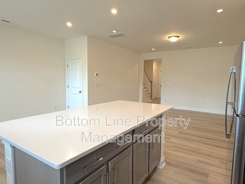 1520 Cedar Tree Dr - Photo 5 of 20