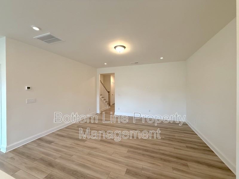 1520 Cedar Tree Dr - Photo 6 of 20