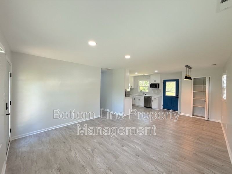 4108 Mellon Rd - Photo 4 of 15
