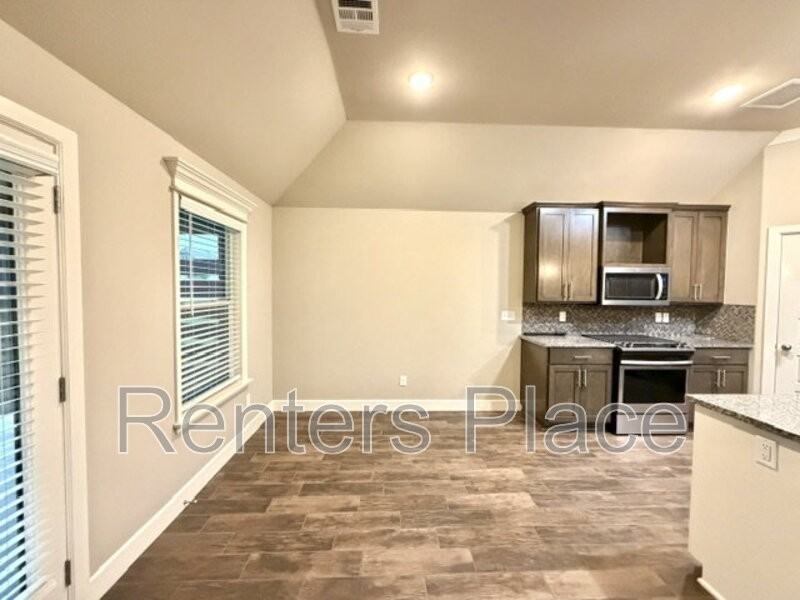 11364 N 168th East Ave - Photo 5 of 23
