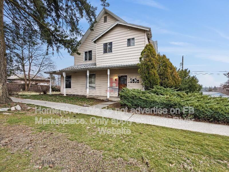 201 5th St #2 - Photo 2 of 5