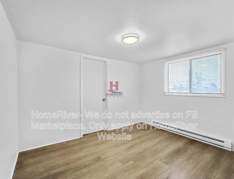 201 5th St #2 - Photo 3 of 5