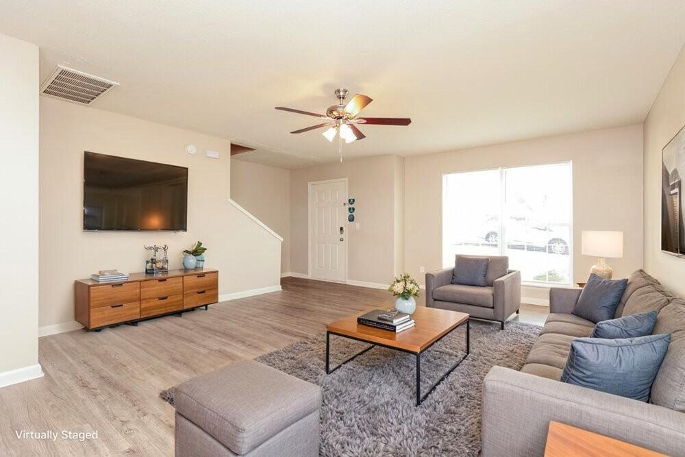 1313 E Nir Shreibman Blvd - Photo 4 of 19
