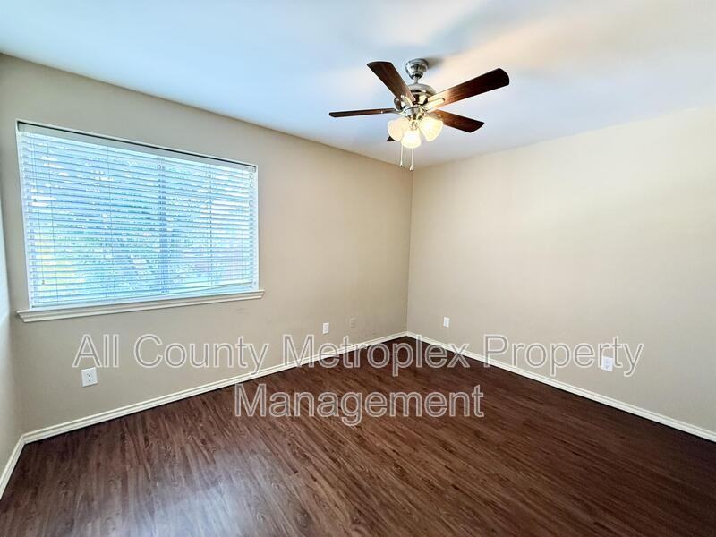 8902 Bayshore Ln - Photo 7 of 7